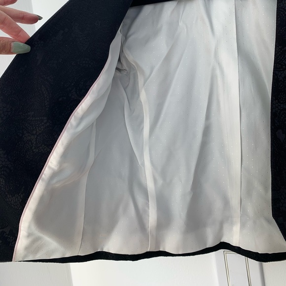 Chic black patterned blazer - Picture 4 of 6